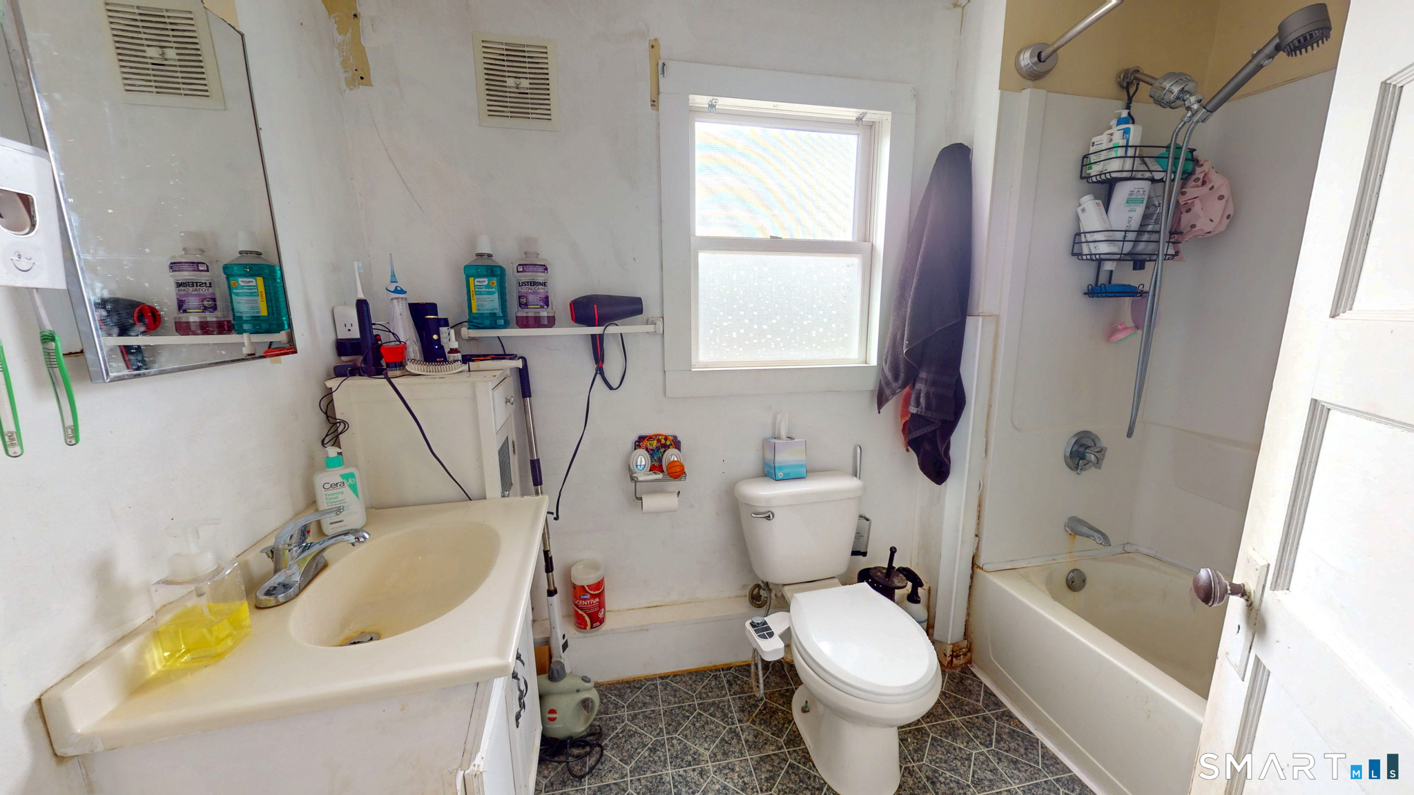 92 Water Street Chester, CT 06412 - Photo 15 of 29