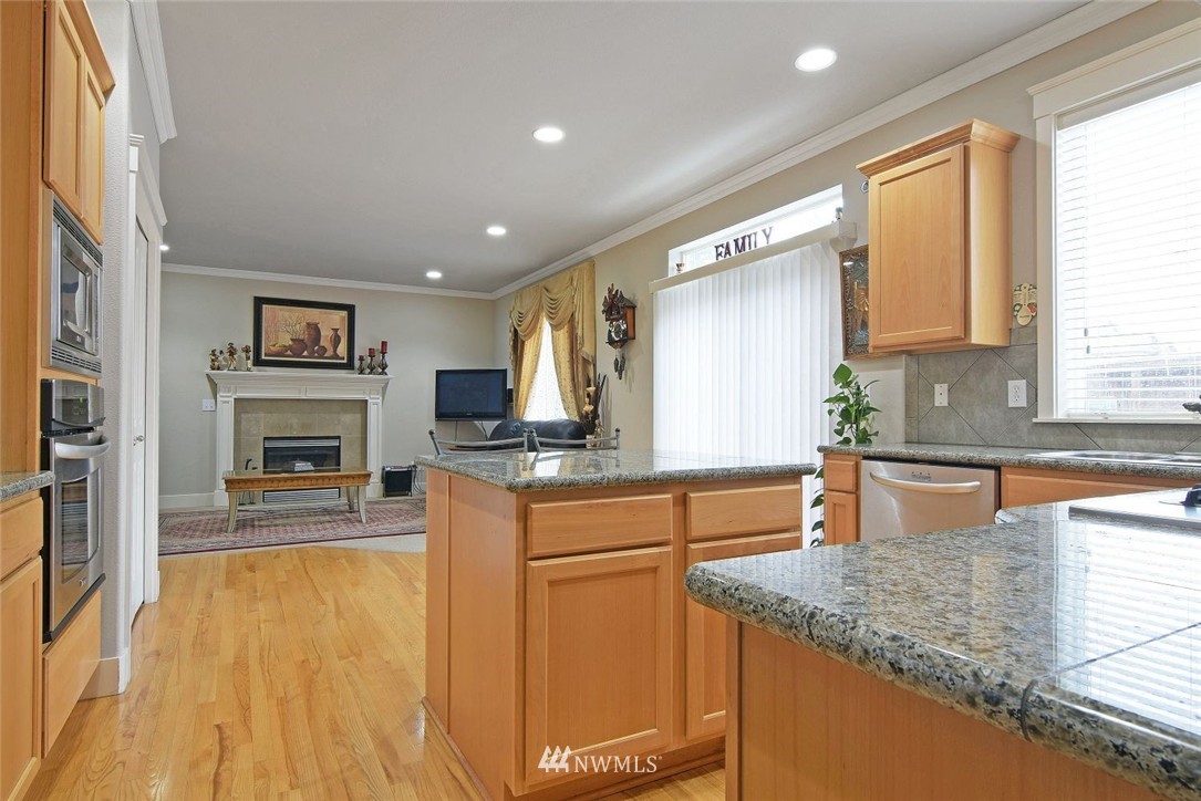 4019 164th Place Southeast Bothell, WA 98012 - Photo 6 of 21
