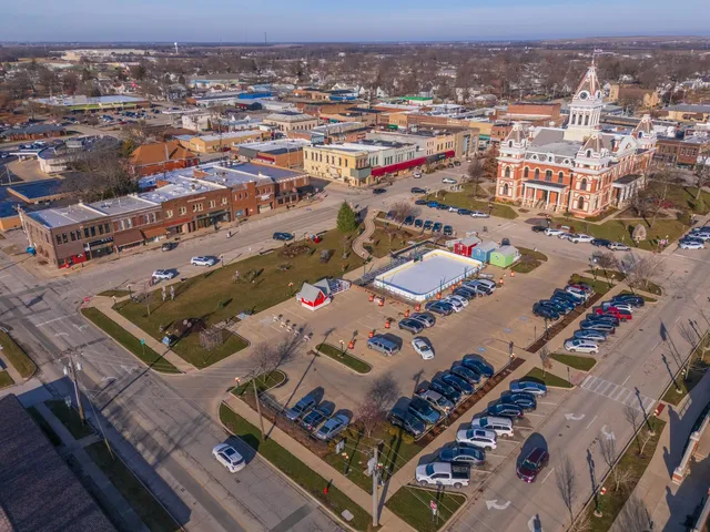 $120,000 | 105-107 North Mill Street, Pontiac, IL 61764