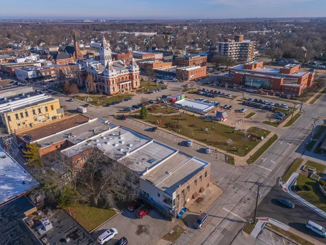 $120,000 | 105-107 North Mill Street, Pontiac, IL 61764