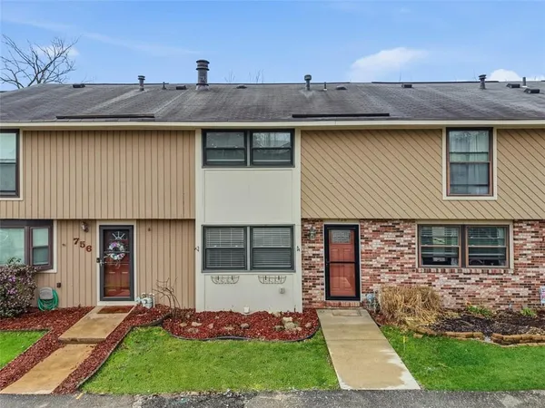 $244,900 | 758 Wheatland Circle, Bridgeville, PA 15017