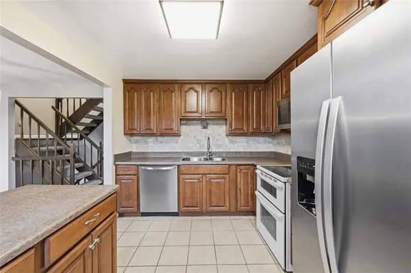 $244,900 | 758 Wheatland Circle, Bridgeville, PA 15017