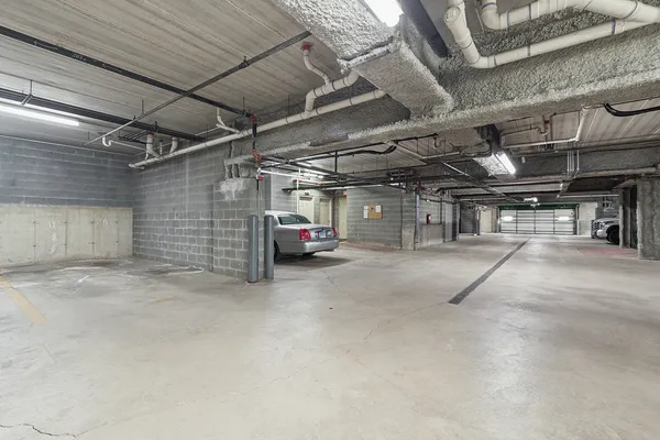 $279,900 | 7935 Trinity Circle, Unit 1SE, Tinley Park, IL 60487