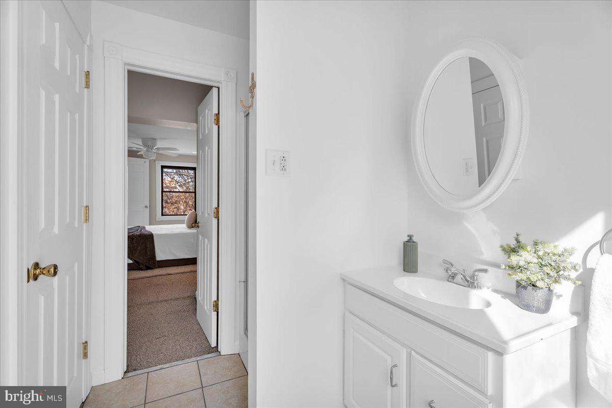 823 South 10th Street Philadelphia, PA 19147 - Photo 19 of 28