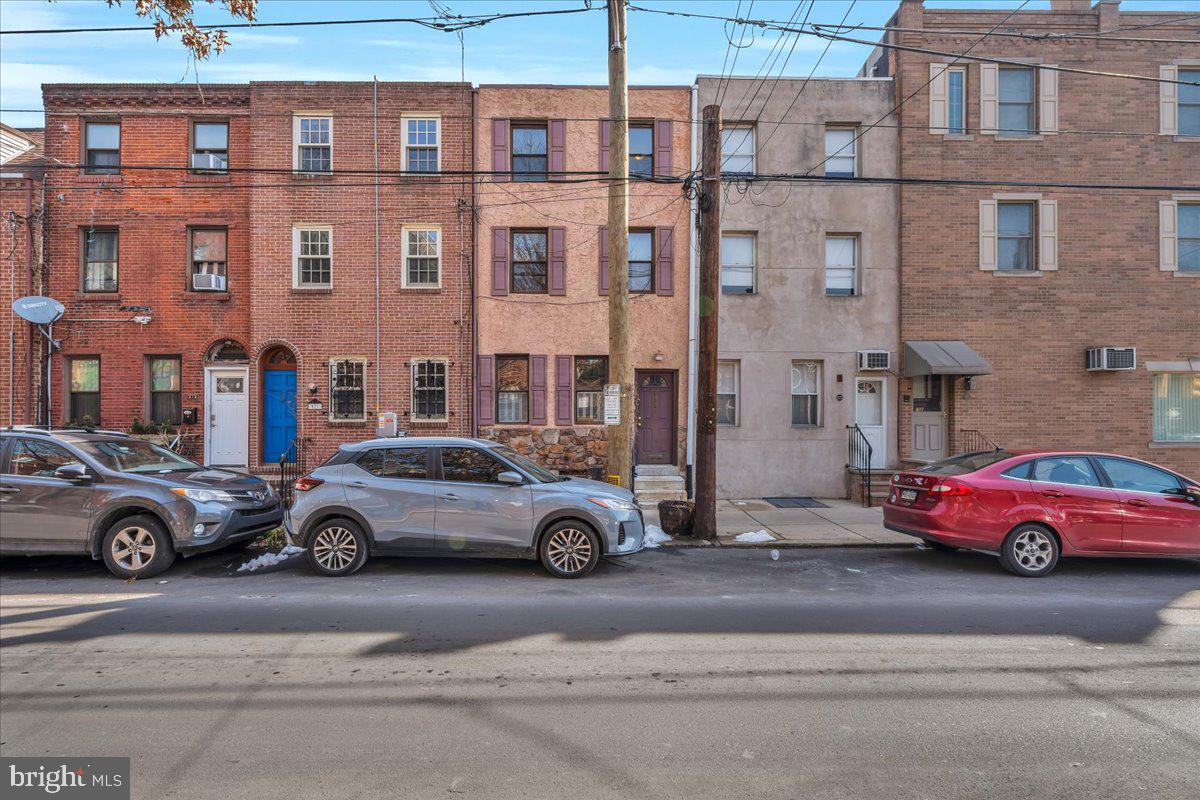 823 South 10th Street Philadelphia, PA 19147 - Photo 3 of 28