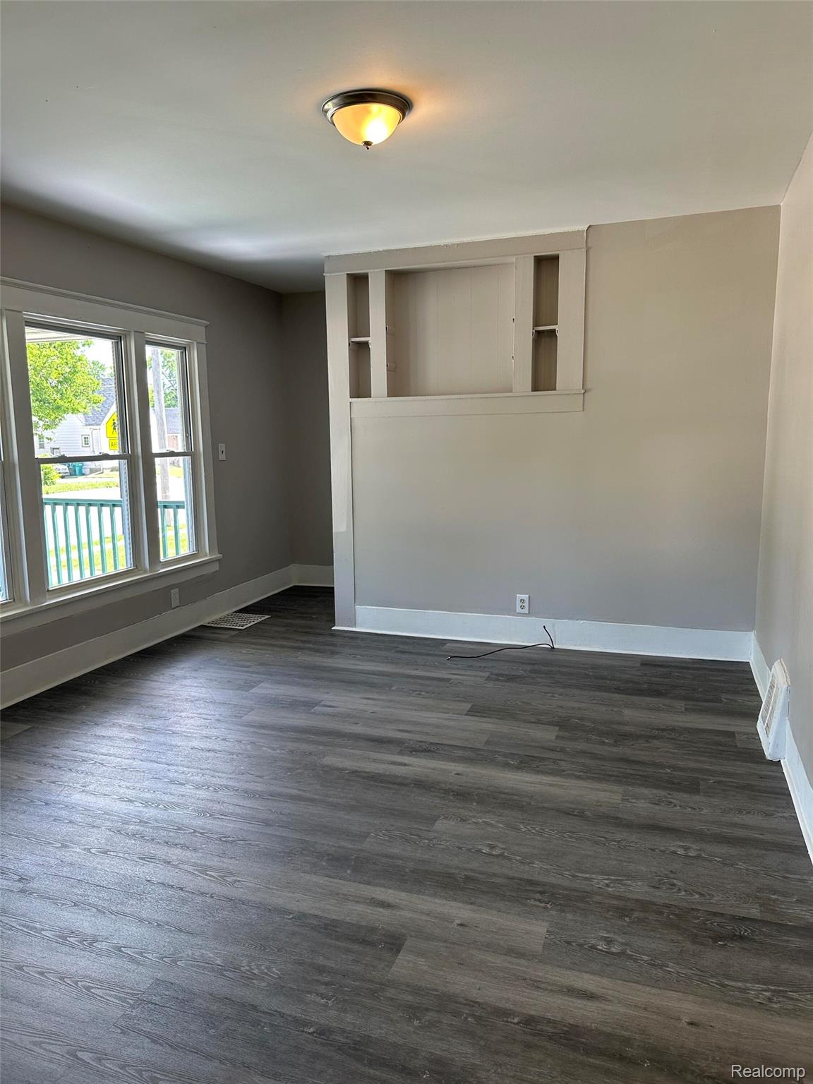 826 East Mt Morris Road Mount Morris, MI 48458 - Photo 21 of 47 021_beyc6a32d8d485ced.jpg