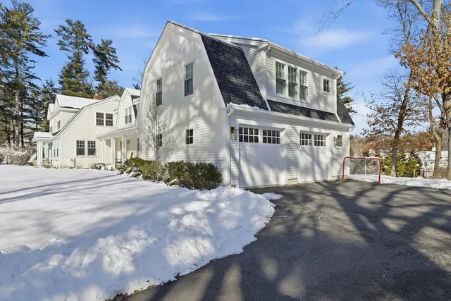 $2,325,000 | 89 Indian Trail, Duxbury, MA 02332