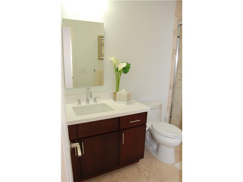 21805 Old Bridge Trail Boca Raton, FL 33428 - Photo 19 of 22 Bathroom