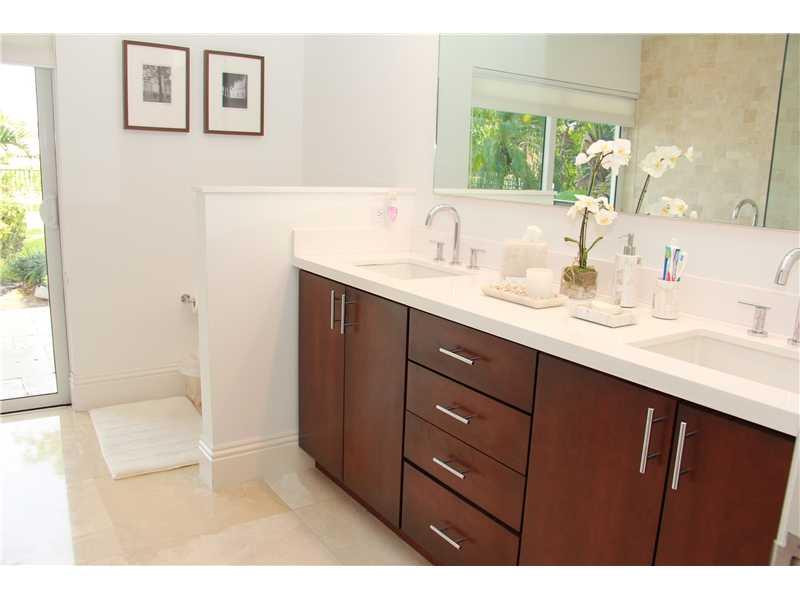 21805 Old Bridge Trail Boca Raton, FL 33428 - Photo 8 of 22 Master Bath/Spa
