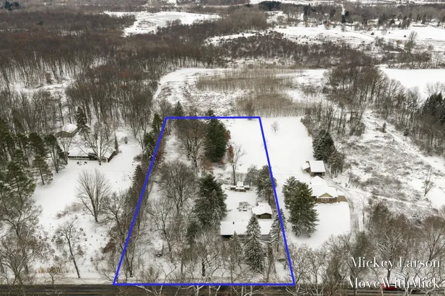 $249,900 | 1600 East Webb Road, Dewitt, MI 48820