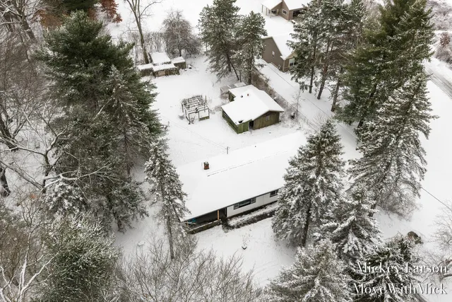 $249,900 | 1600 East Webb Road, Dewitt, MI 48820