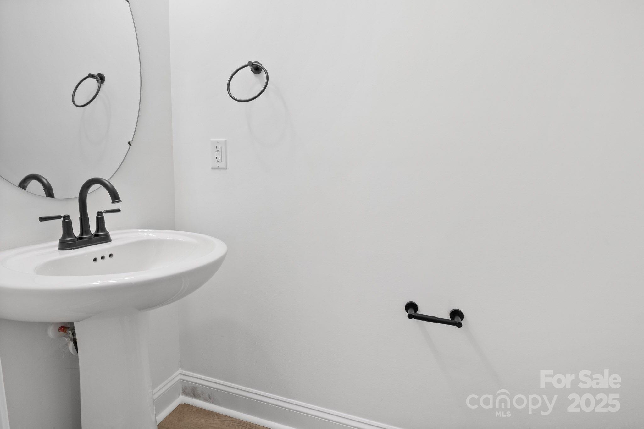 241 East Rice Street Landis, NC 28088 - Photo 8 of 19 Gallery Image 8