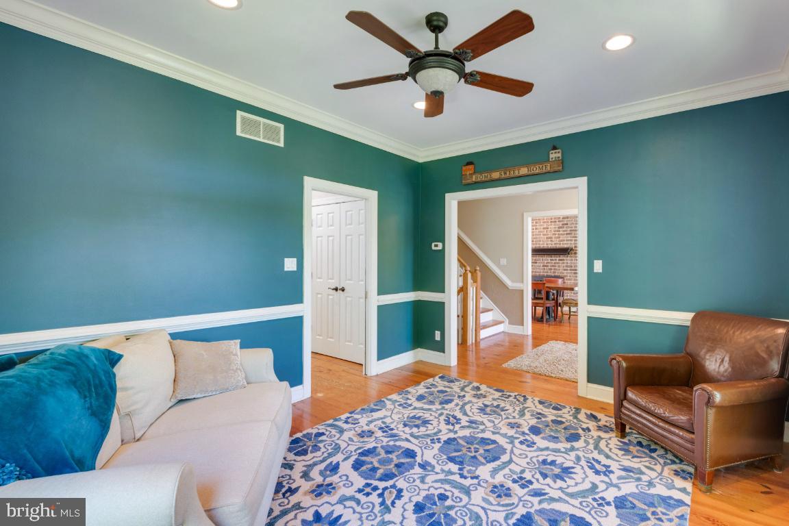 383 Watters Road New Park, PA 17352 - Photo 13 of 84 LIVING ROOM