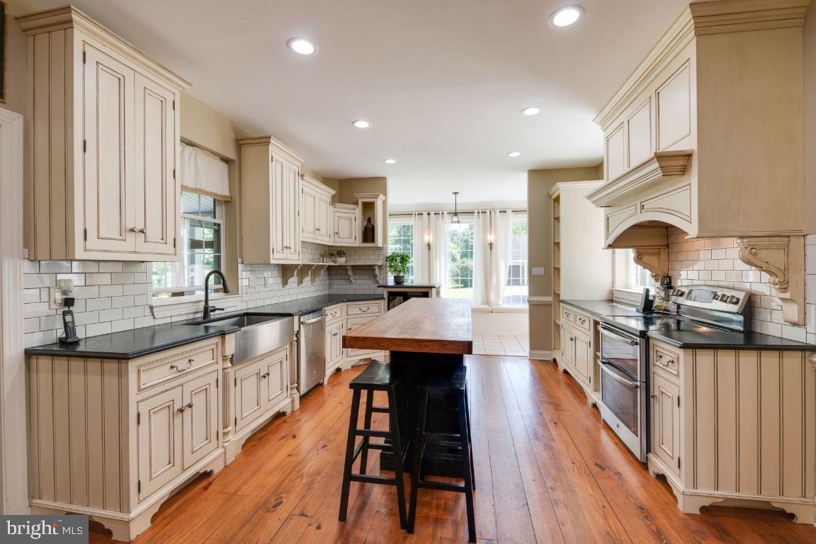 383 Watters Road New Park, PA 17352 - Photo 18 of 84 KITCHEN
