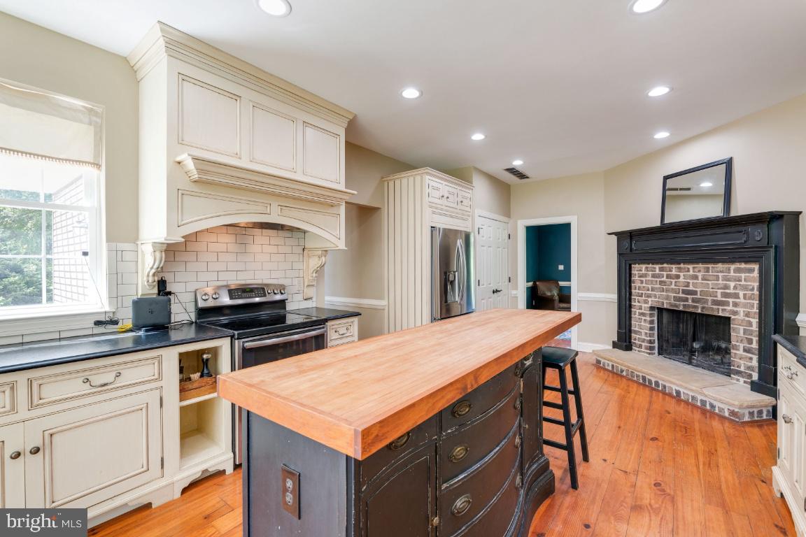 383 Watters Road New Park, PA 17352 - Photo 20 of 84 KITCHEN