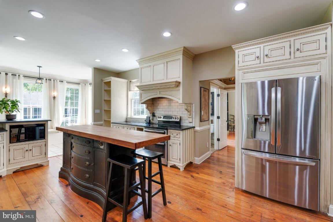 383 Watters Road New Park, PA 17352 - Photo 21 of 84 KITCHEN