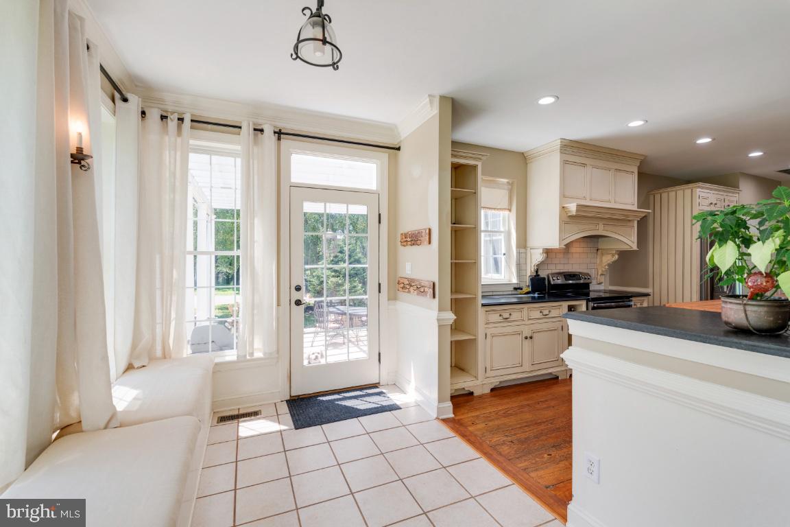 383 Watters Road New Park, PA 17352 - Photo 23 of 84 SUNROOM