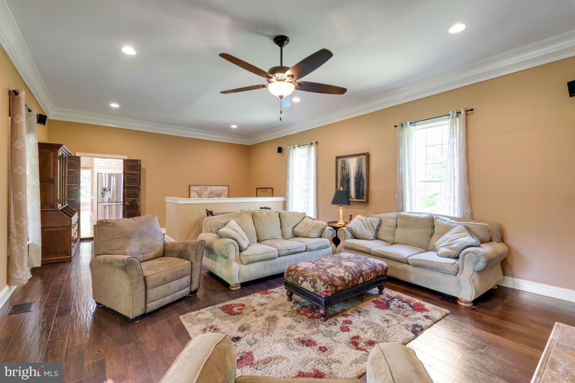 383 Watters Road New Park, PA 17352 - Photo 26 of 84 GREAT ROOM