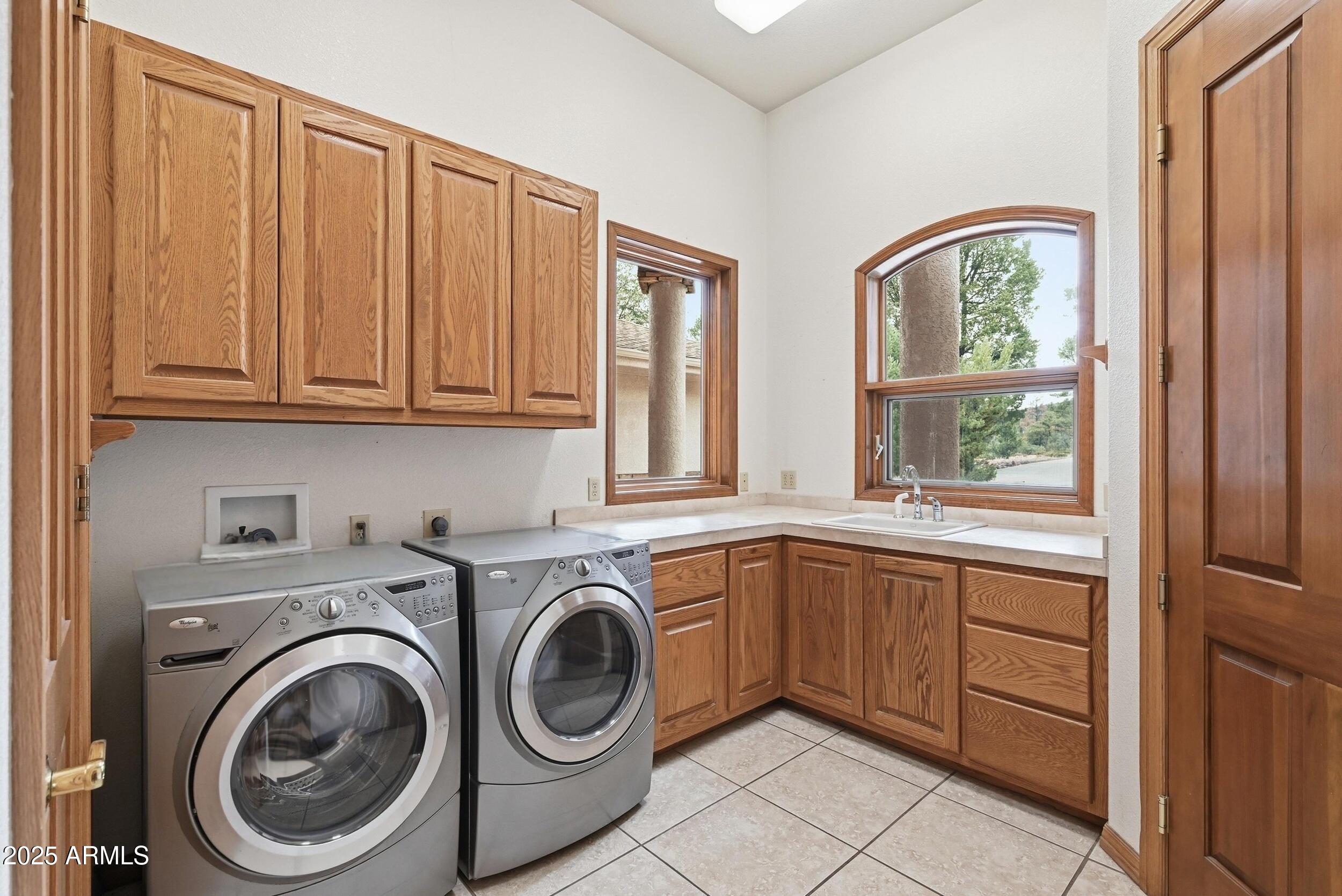 1606 Becky Circle Payson, AZ 85541 - Photo 41 of 58 a view of a kitchen with washer and dryer