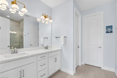 $585,000 | 4620 Arboretum Circle, Unit 201, Naples, FL 34112