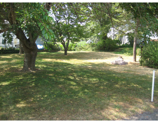 2457 Riverside Avenue Somerset, MA 02726 - Photo 18 of 27 Gallery Image 18