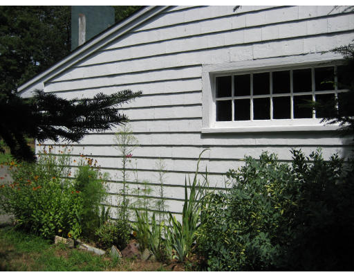 2457 Riverside Avenue Somerset, MA 02726 - Photo 23 of 27 Gallery Image 23