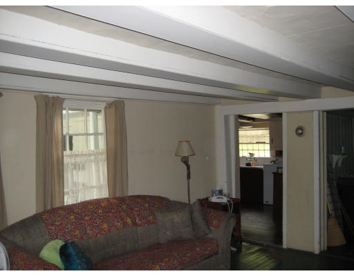 2457 Riverside Avenue Somerset, MA 02726 - Photo 9 of 27 Gallery Image 9