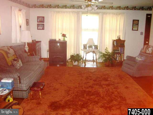 265 Diller Road Hanover, PA 17331 - Photo 4 of 8