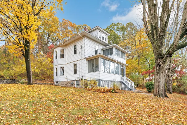 $460,000 | 249 Hawthorne Avenue, Derby, CT 06418