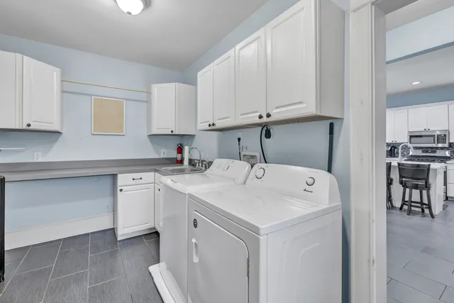 $460,000 | 249 Hawthorne Avenue, Derby, CT 06418