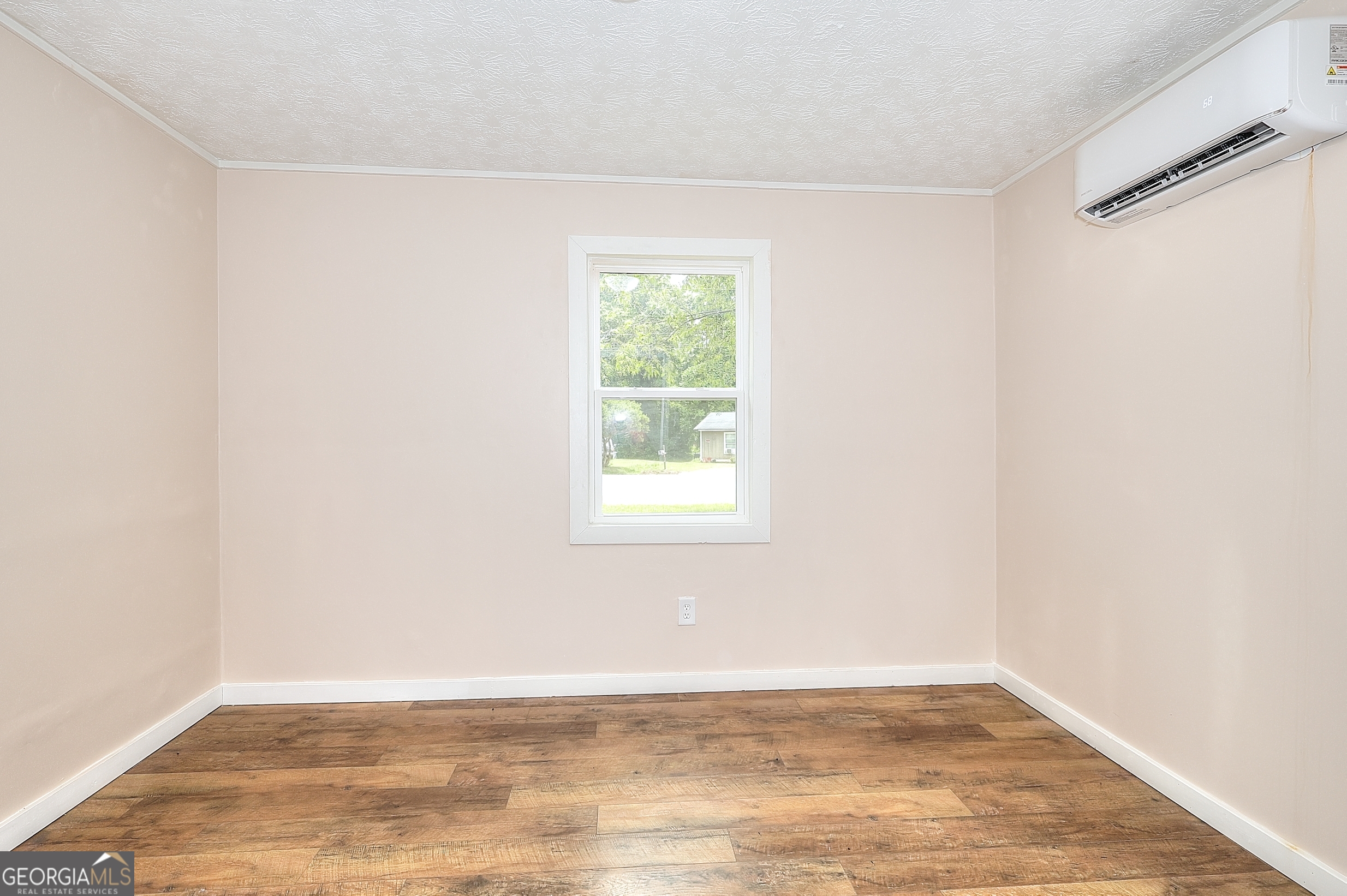 21 Duke Circle Winder, GA 30680 - Photo 12 of 18 Bedroom 1 view