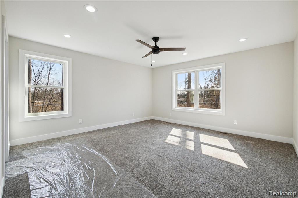 241 Maplehill Road Rochester Hills, MI 48306 - Photo 22 of 46