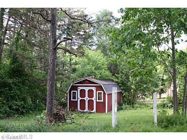 1088 Sunset Road Clemmons, NC 27012 - Photo 5 of 16 Outbuilding.