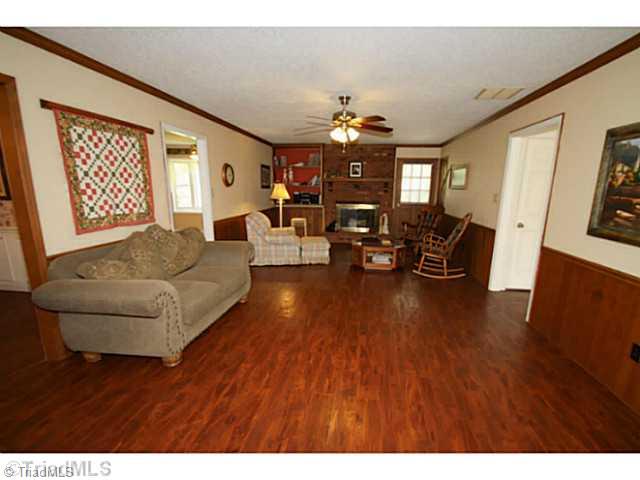 1088 Sunset Road Clemmons, NC 27012 - Photo 7 of 16 Den/Family/Great Room.