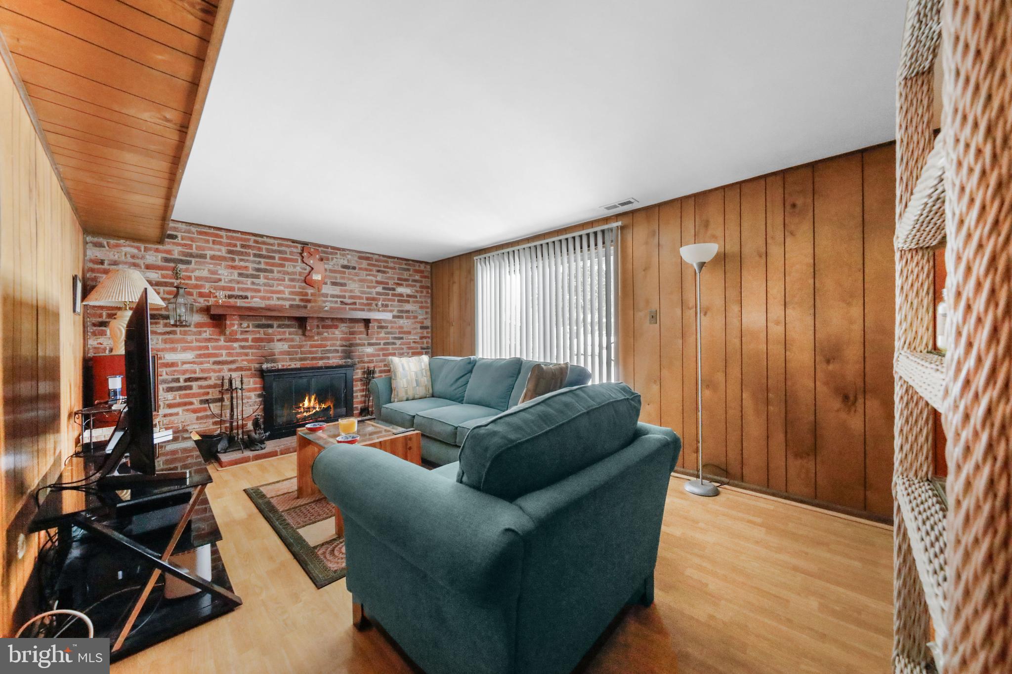 4 Brighton Court Westampton, NJ 08060 - Photo 20 of 29 Family room with Fireplace view