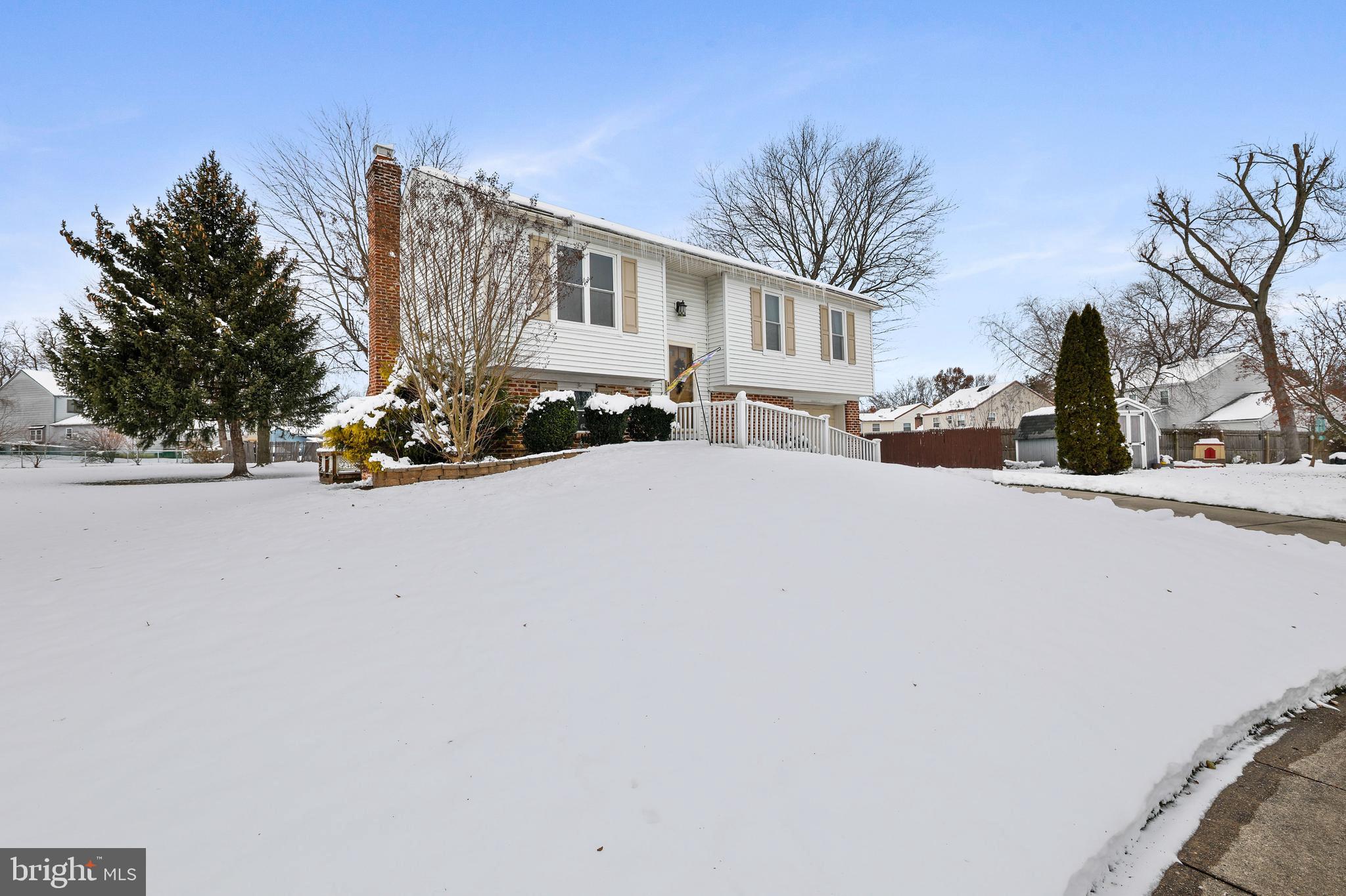 4 Brighton Court Westampton, NJ 08060 - Photo 2 of 29 4 Brighton Court side yard
