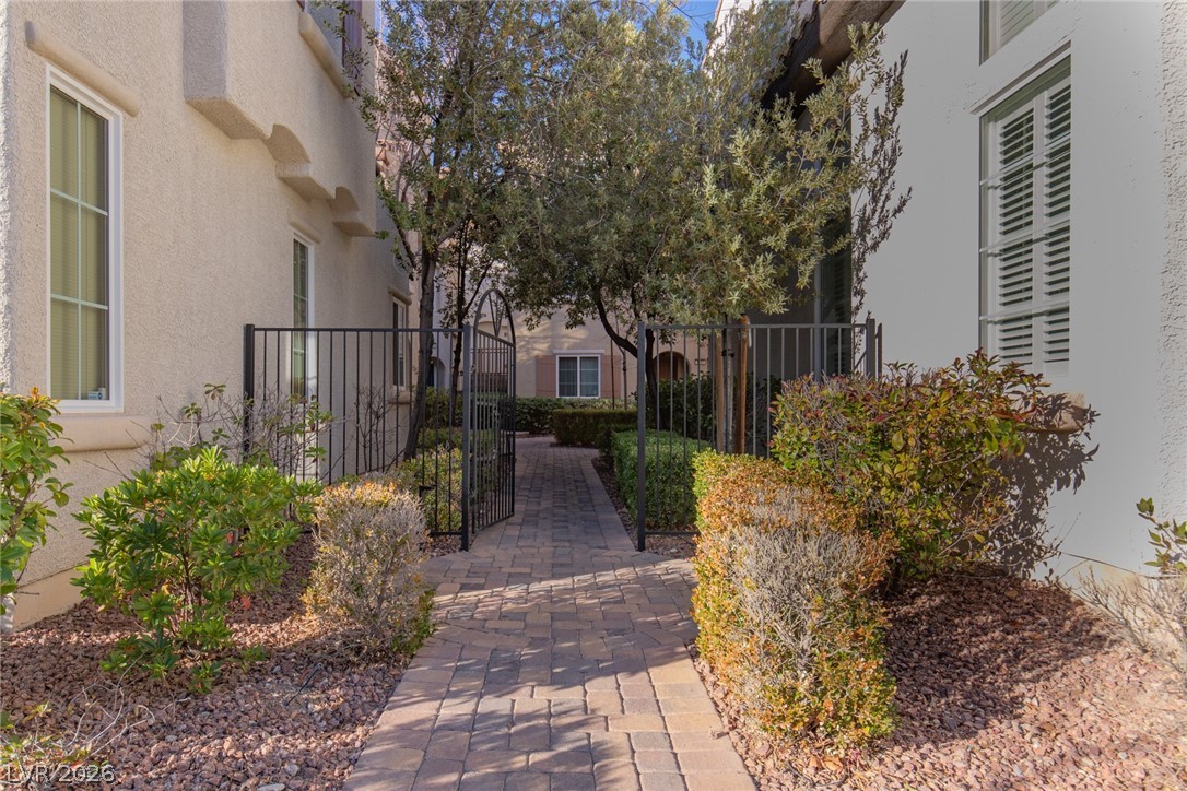 1929 Granemore Street Las Vegas, NV 89135 - Photo 5 of 39