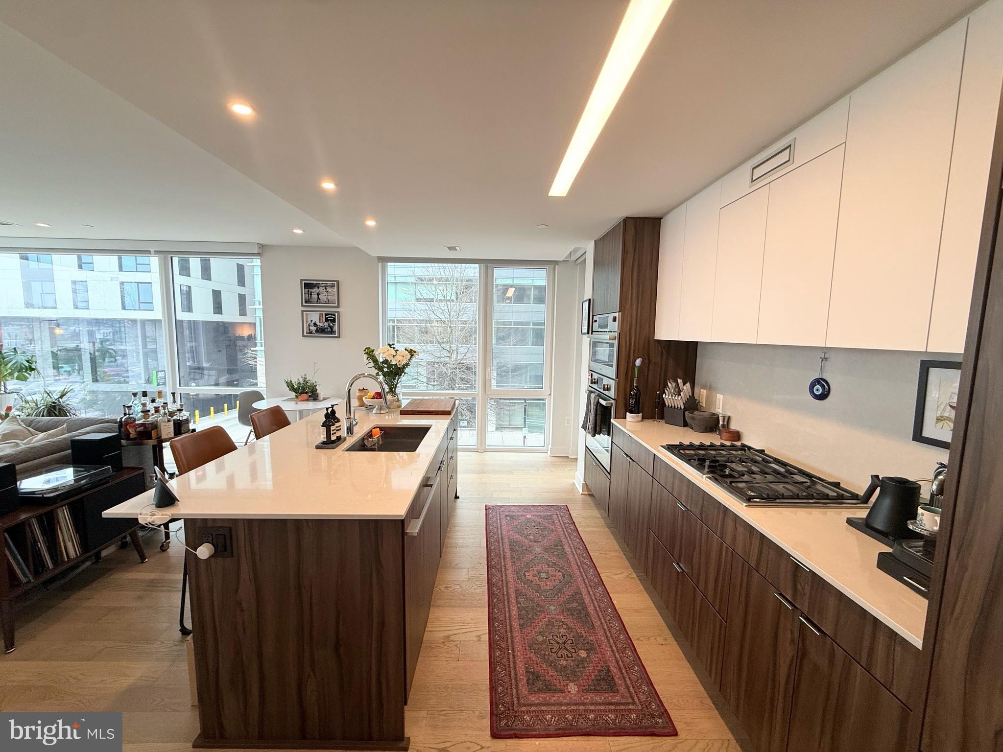 37 L Street Southeast, Unit 302 Washington, DC 20003 - Photo 6 of 17