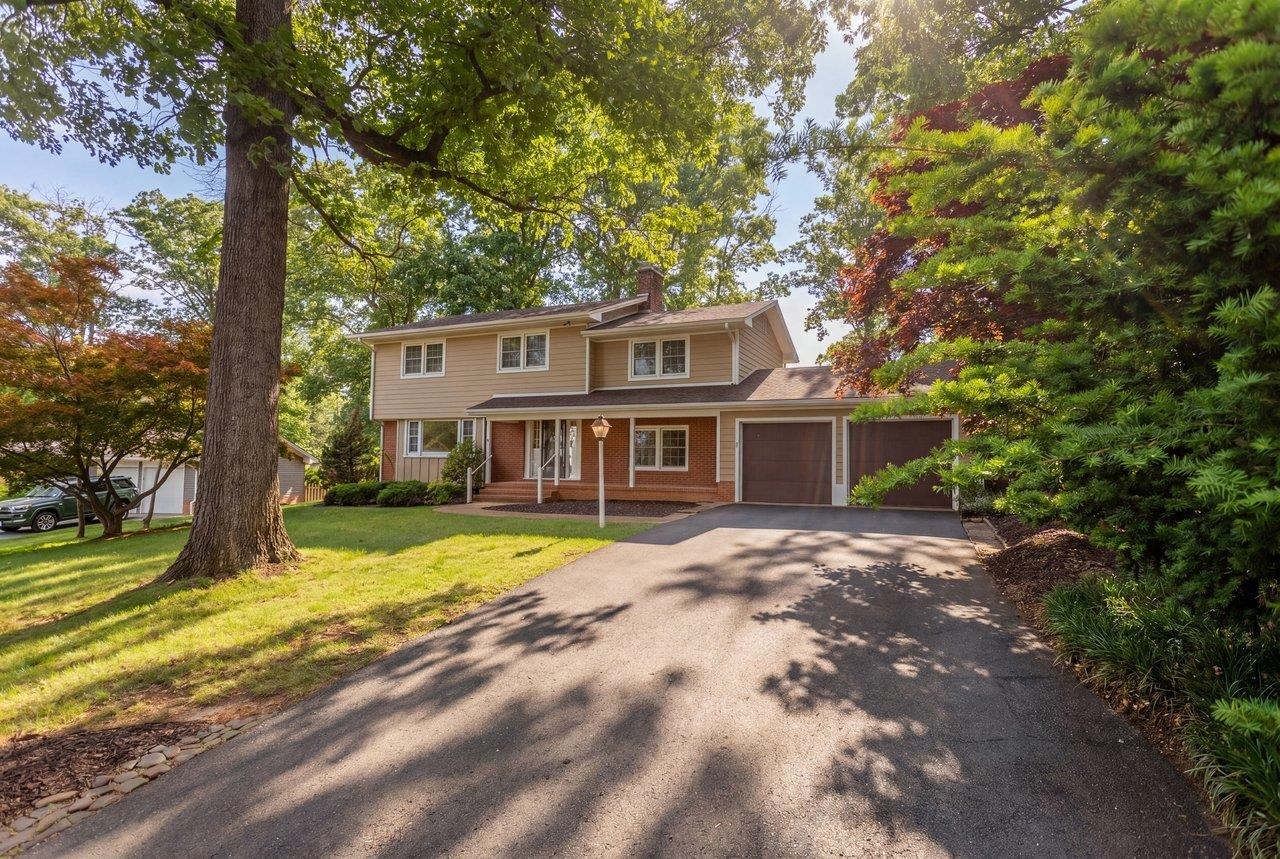 1104 Ridgewood Road Harrisonburg, VA 22801 - Photo 3 of 47