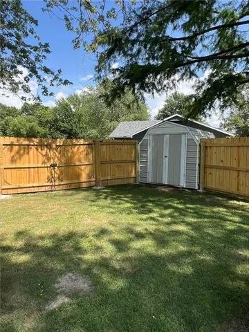 $245,000 | 308 Caroline Drive, Frontenac, KS 66763