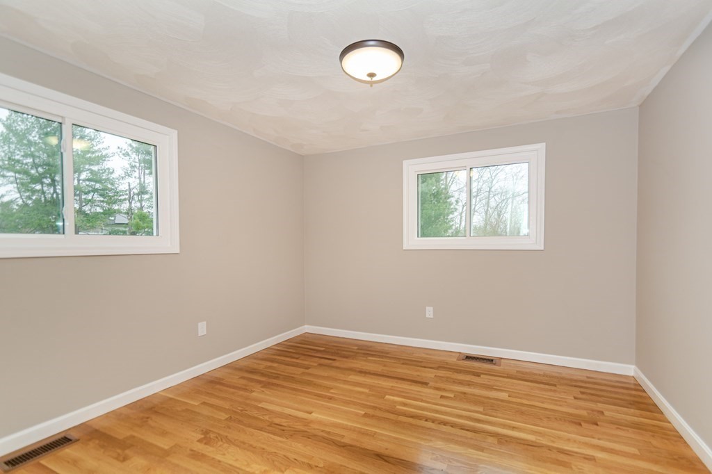 32 Fowler Road Lowell, MA 01854 - Photo 14 of 34