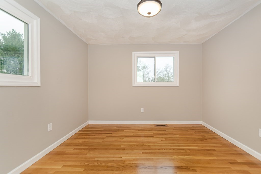32 Fowler Road Lowell, MA 01854 - Photo 15 of 34