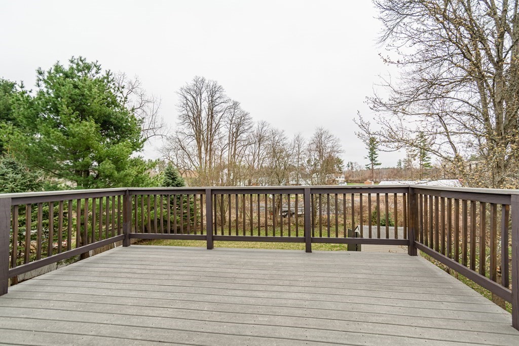 32 Fowler Road Lowell, MA 01854 - Photo 17 of 34