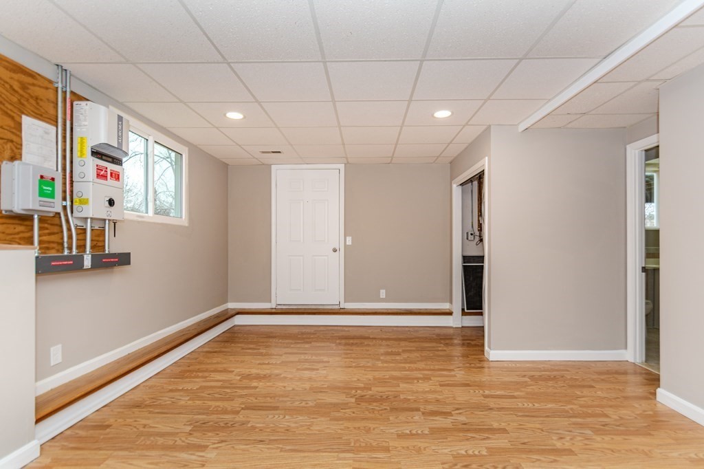 32 Fowler Road Lowell, MA 01854 - Photo 22 of 34