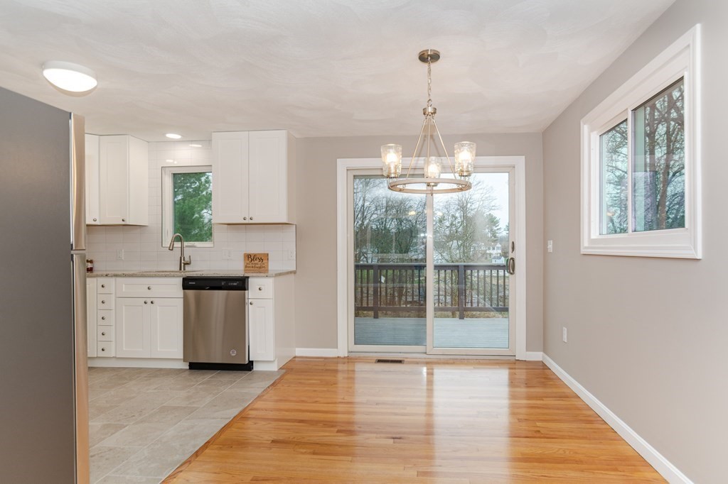 32 Fowler Road Lowell, MA 01854 - Photo 5 of 34