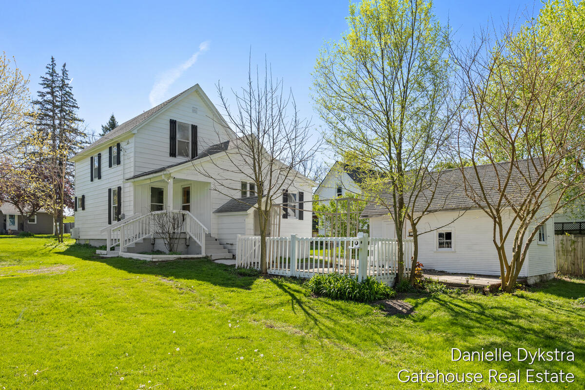 Undisclosed Address Belding, MI 48809 - Photo 18 of 21 803-James_018