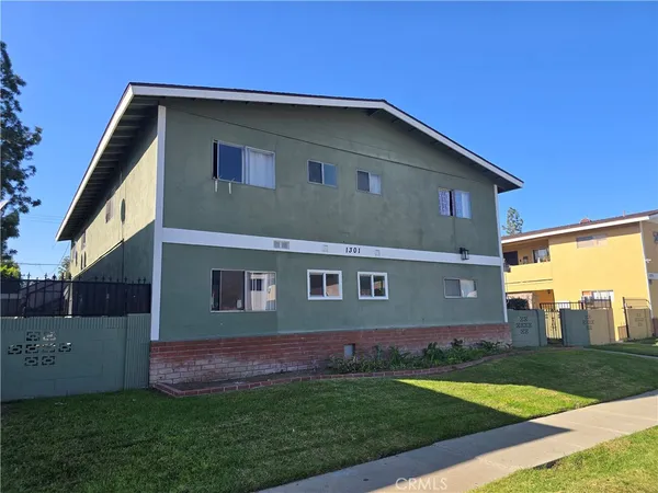 $2,200 | 1301 Burwood Street, La Habra, CA 90631