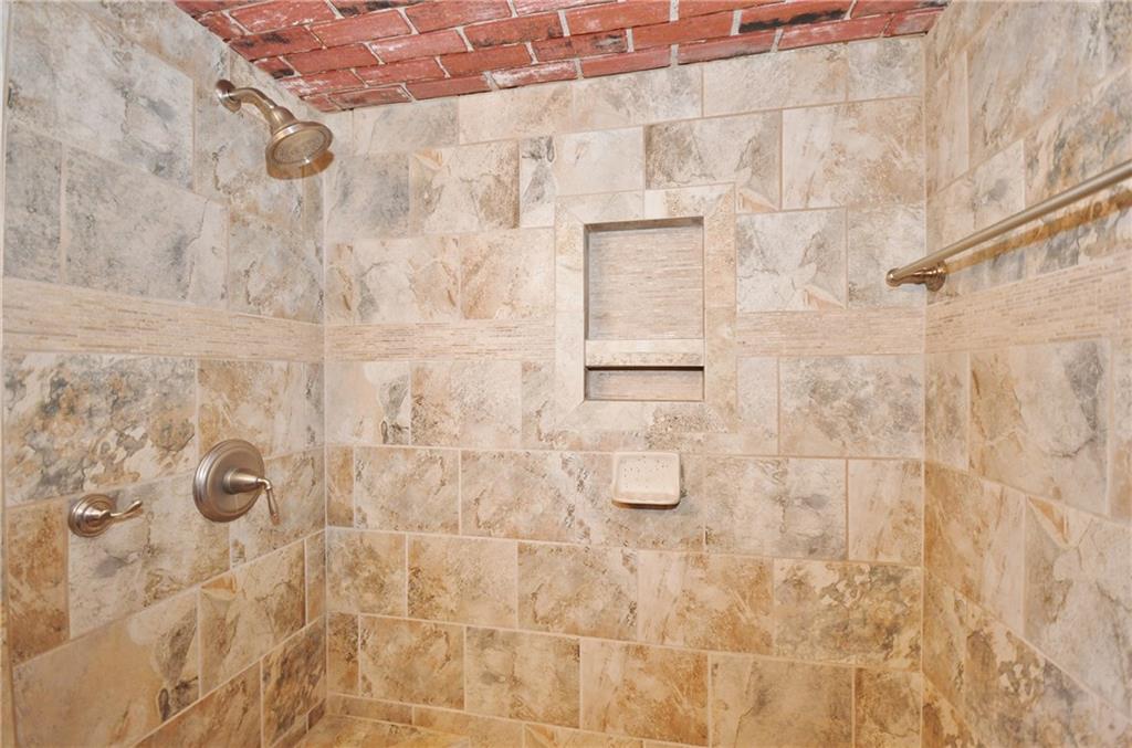 5609 Verona Road Verona, PA 15147 - Photo 15 of 24 Gallery Image 15