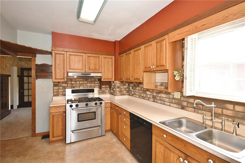 5609 Verona Road Verona, PA 15147 - Photo 8 of 24 Gallery Image 8