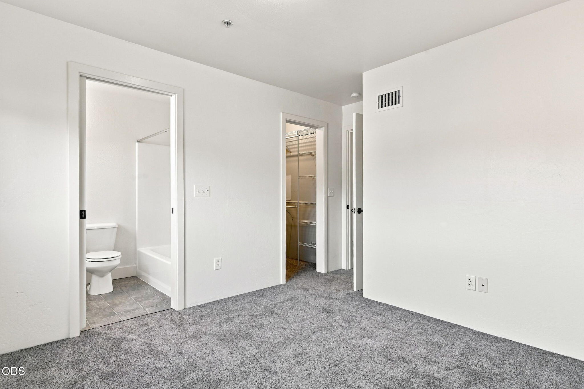 2210 East Barnett Road, Unit 9 Medford, OR 97504 - Photo 8 of 24 Gallery Image 8